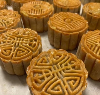 百齡麥廣式月餅蛋黃蓮蓉傳統(tǒng)老式五仁休閑食品